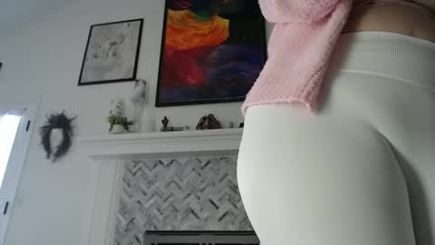 Aurora Willows online show from 23, 2, 2026