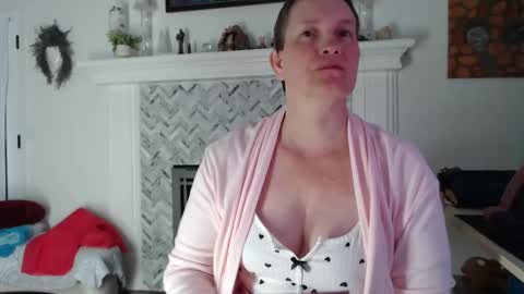 Aurora Willows online show from 2, 4, 2026