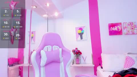 Scarlette  online show from 25, 2, 2025