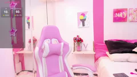 Scarlette  online show from 27, 2, 2025