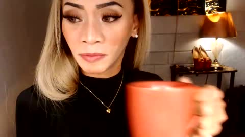 Snapshot of 1bigsurprise4you chatting on 24, 5, 2026 angel online show from 24, 5, 2026