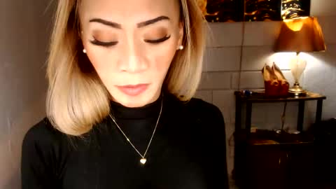 Snapshot of 1bigsurprise4you chatting on 30, 5, 2026 angel online show from 30, 5, 2026