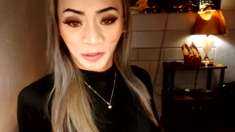 Snapshot of 1bigsurprise4you chatting on 5, 6, 2026 angel online show from 5, 6, 2026