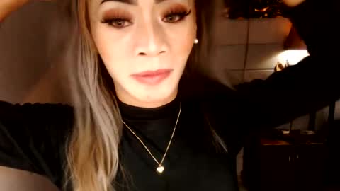 Snapshot of 1bigsurprise4you chatting on 7, 6, 2026 angel online show from 7, 6, 2026