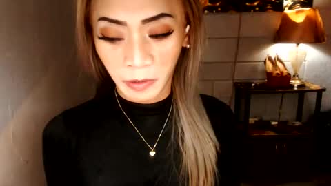 Snapshot of 1bigsurprise4you chatting on 8, 6, 2026 angel online show from 8, 6, 2026