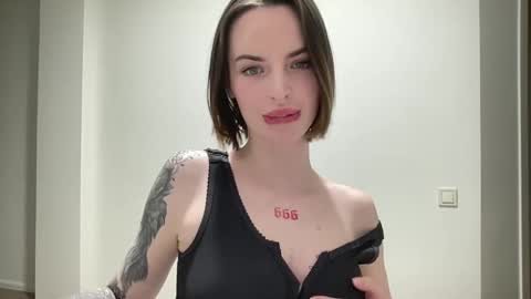 DOVE online show from 11, 11, 2025