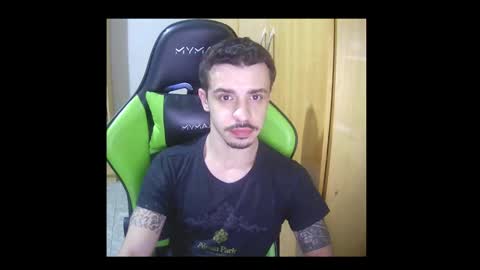 Snapshot of 1good_vibes1 chatting on 1, 10, 2025 1good_vibes1 online show from 1, 10, 2025