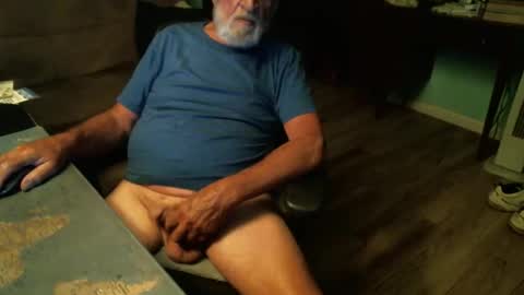 Snapshot of 1handyanddee chatting on 6, 5, 2026 1handyanddee online show from 6, 5, 2026
