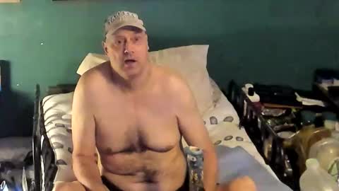 1HUGEFILETMIGNON online show from 15, 4, 2026