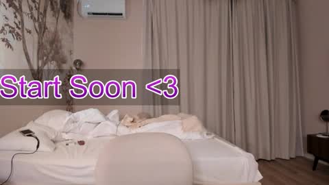 Lily 3 online show from 22, 11, 2025