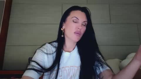 Snapshot of 1lovely1 chatting on 22, 2, 2026 Onna online show from 22, 2, 2026