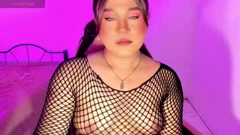 1lovelymess online show from 9, 9, 2025