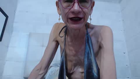 Miss Monserrate online show from 5, 1, 2025