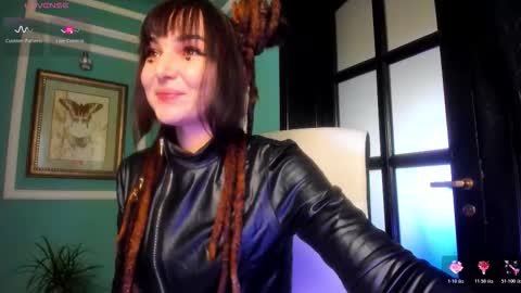 Moona  online show from 13, 11, 2025