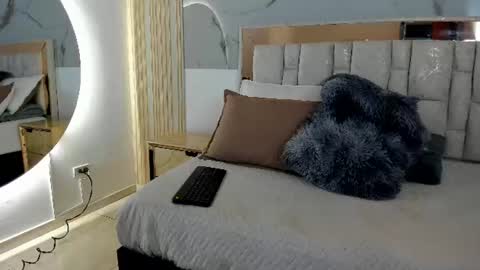Snapshot of 1naughty_milf chatting on 16, 6, 2026 Luisa online show from 16, 6, 2026