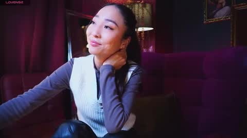 Snapshot of 1reisatumi chatting on 20, 11, 2025 Rei online show from 20, 11, 2025