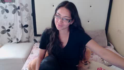 Snapshot of 1sasha_grey__1 chatting on 29, 6, 2026 paola online show from 29, 6, 2026