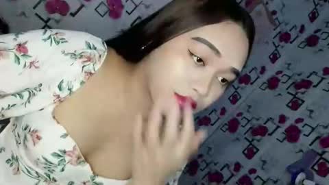 1sexy_kim69 online show from 7, 4, 2026