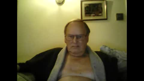 Snapshot of 1shorty chatting on 6, 1, 2025 1shorty online show from 6, 1, 2025