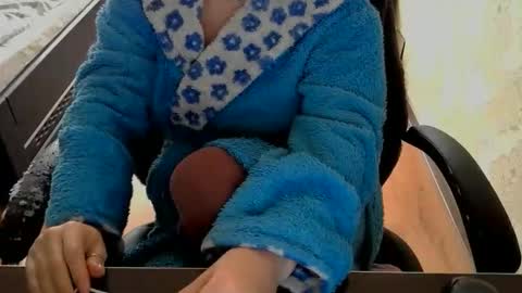 1your_hot_girls online show from 30, 3, 2026