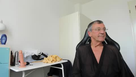 Henk online show from 19, 10, 2025