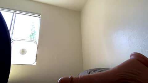 2mescent2000 online show from 26, 2, 2025