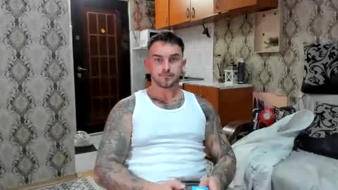 Snapshot of 2sexymuscles chatting on 16, 10, 2025 2sexymuscles online show from 16, 10, 2025