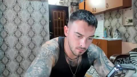 2sexymuscles online show from 18, 11, 2025