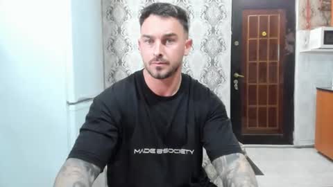 2sexymuscles online show from 10, 5, 2026