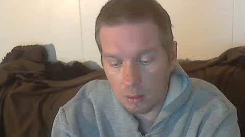 Snapshot of 2small4you83 chatting on 5, 12, 2024 2small4you83 online show from 5, 12, 2024