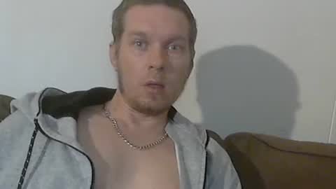 Snapshot of 2small4you83 chatting on 8, 12, 2024 2small4you83 online show from 8, 12, 2024