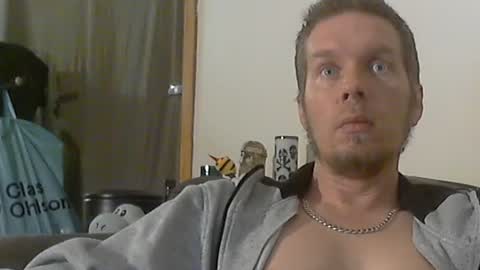 Snapshot of 2small4you83 chatting on 19, 12, 2024 2small4you83 online show from 19, 12, 2024