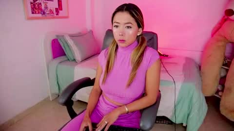 independent model online show from 10, 5, 2026