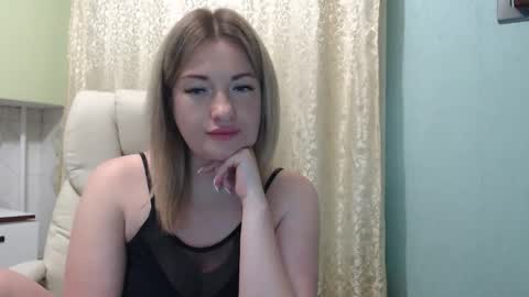 Snapshot of 3sweetcandy3 chatting on 25, 5, 2026 3sweetcandy3 online show from 25, 5, 2026
