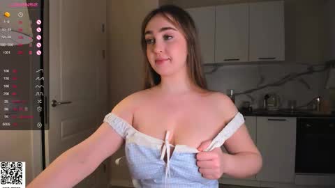 Snapshot of 3va_nyx chatting on 5, 2, 2026 Eva online show from 5, 2, 2026