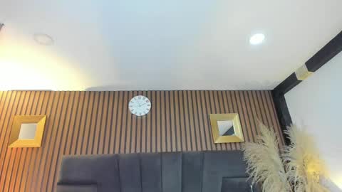 3X NAXAA online show from 20, 4, 2026