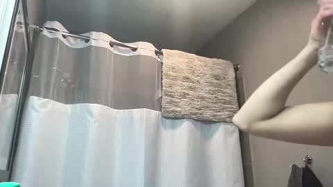 Snapshot of 420kc_couple chatting on 17, 12, 2025 KC420Couple online show from 17, 12, 2025