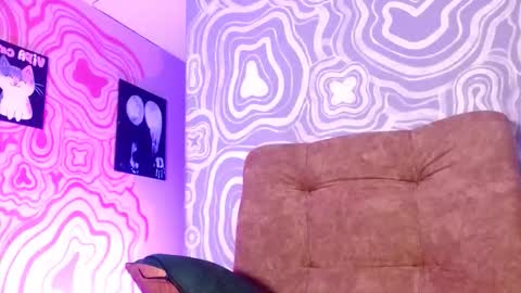 Snapshot of 420viol3ta_ chatting on 3, 2, 2026 Violeta online show from 3, 2, 2026