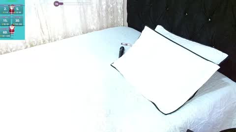 Snapshot of 493ashlyfoxx chatting on 16, 12, 2024 493ashlyfoxx online show from 16, 12, 2024