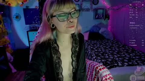 Snapshot of 4kfucktoy chatting on 24, 9, 2025 Mo online show from 24, 9, 2025
