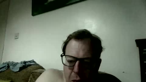 Snapshot of 4rtt43 chatting on 2, 3, 2026 robert online show from 2, 3, 2026