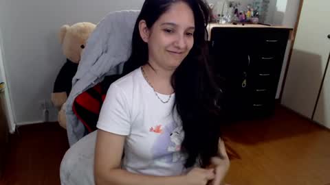 Snapshot of 69_shades chatting on 7, 5, 2026 lucero online show from 7, 5, 2026