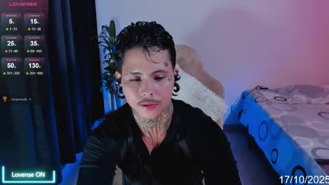 Snapshot of 777_stefantransmen chatting on 17, 10, 2025 Stefan online show from 17, 10, 2025