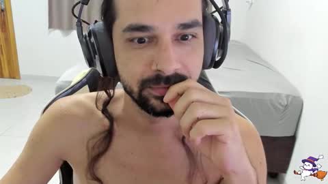 Snapshot of 7_high chatting on 5, 11, 2025 high online show from 5, 11, 2025