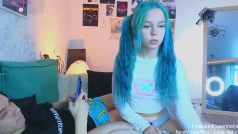 Snapshot of 819sunflowerinahat2016 chatting on 21, 1, 2025 Cornelia and Dante online show from 21, 1, 2025