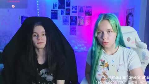 Snapshot of 819sunflowerinahat2016 chatting on 19, 2, 2025 Cornelia and Dante online show from 19, 2, 2025