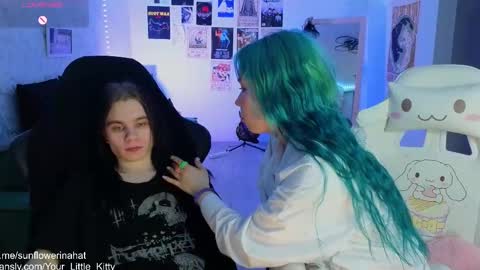 Snapshot of 819sunflowerinahat2016 chatting on 7, 3, 2025 Cornelia and Dante online show from 7, 3, 2025