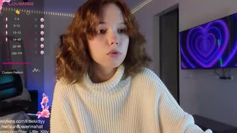 Snapshot of 819sunflowerinahat2016 chatting on 28, 10, 2025 Cornelia and Dante online show from 28, 10, 2025