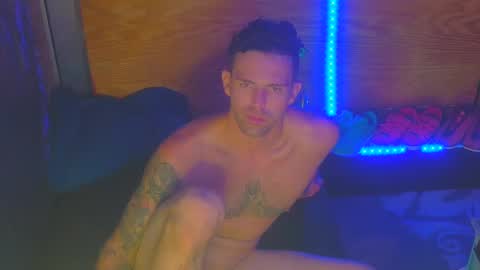 Snapshot of 8inspyder chatting on 15, 9, 2025 EvelDicknievel1 online show from 15, 9, 2025