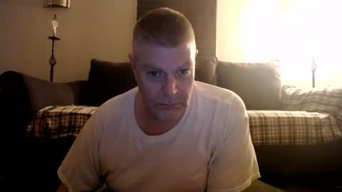 Snapshot of 989guy chatting on 12, 6, 2026 989guy online show from 12, 6, 2026